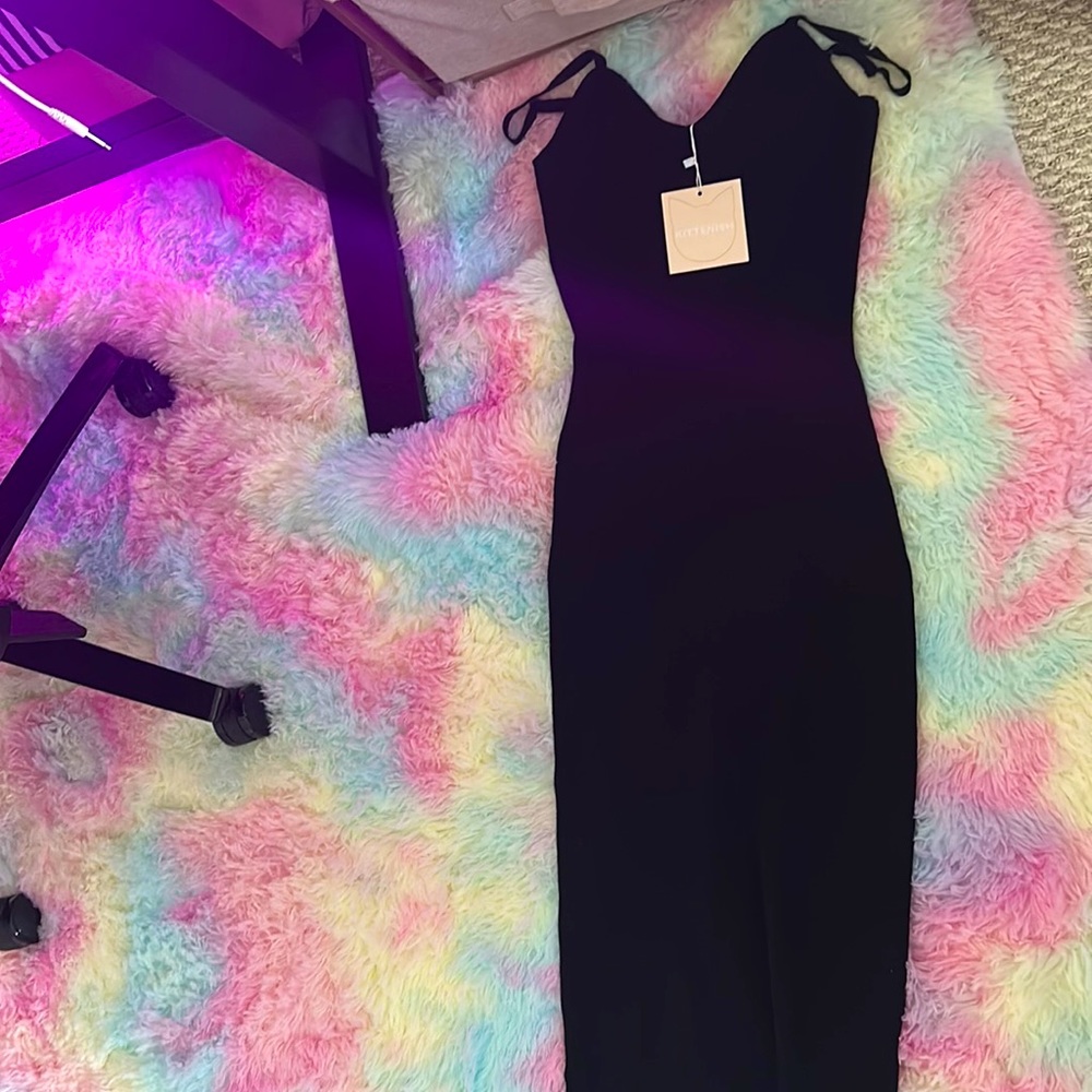 NEW MIDI dress cotton in black. Size medium. Super cute for brunch or business